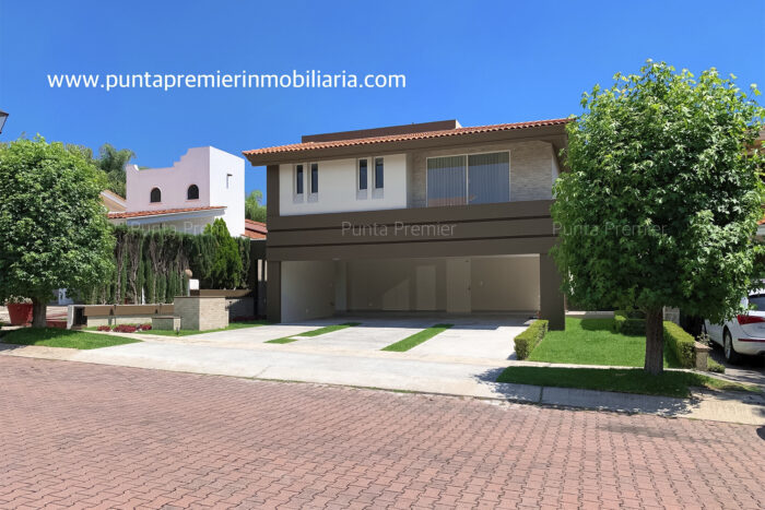 Casa en venta Azaleas