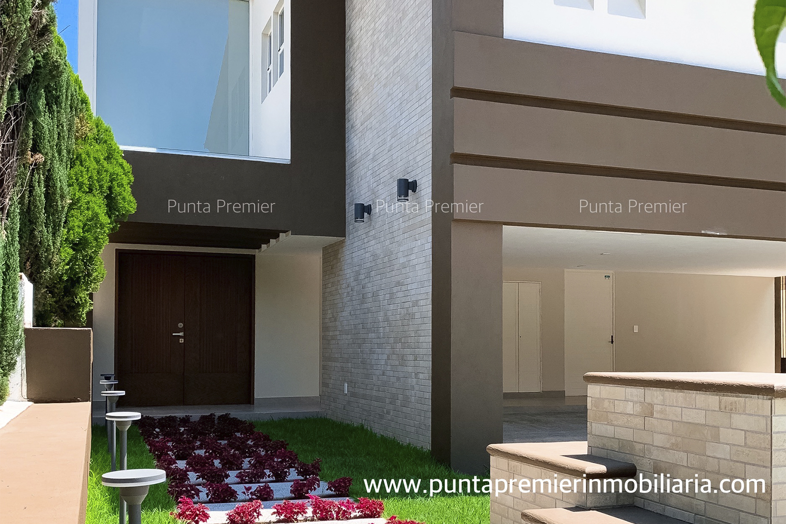 Residencia de Lujo en Venta Azaleas Ciudad Bugambilias - Punta Premier