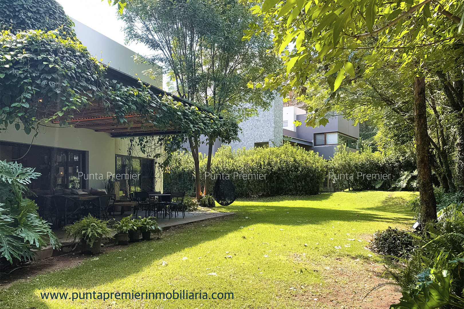 Residencia en renta Lomas de Valle