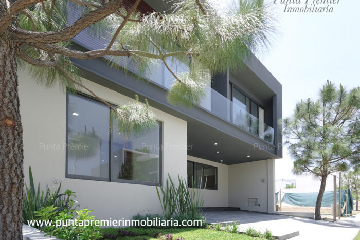 Casa de Venta de Lujo en Colinas Virreyes