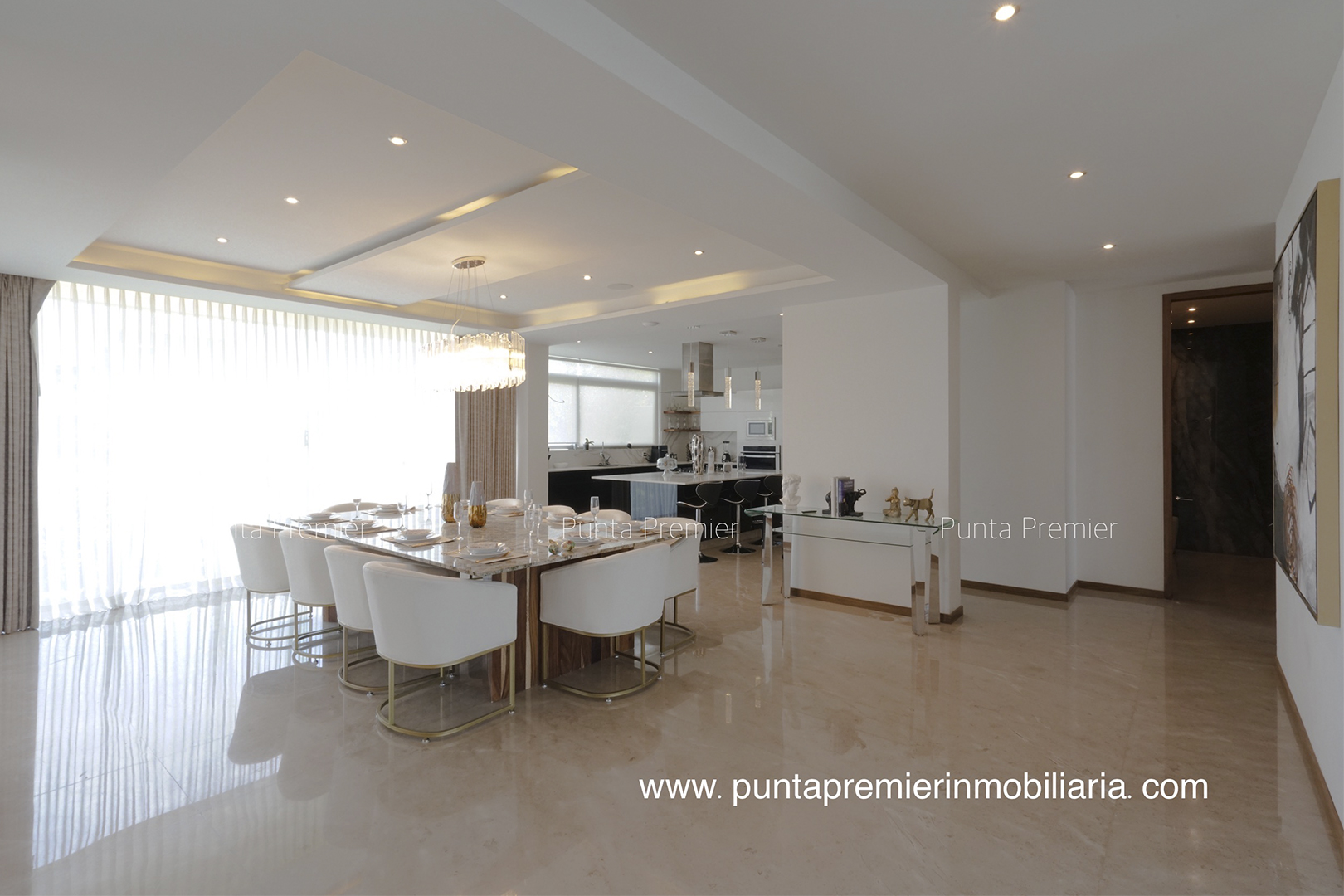 Residencia en Venta Puerta las Lomas, Zona Andares