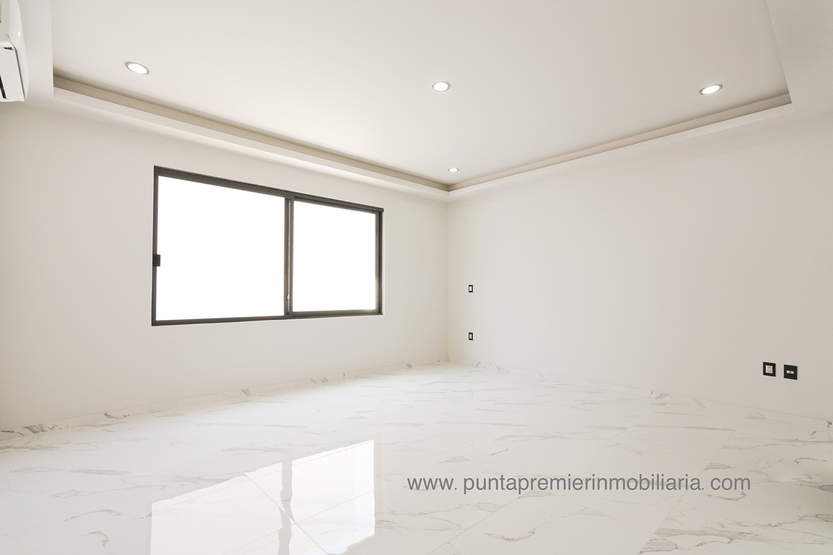 Residencia en Puerta las Lomas de Lujo en Ventas