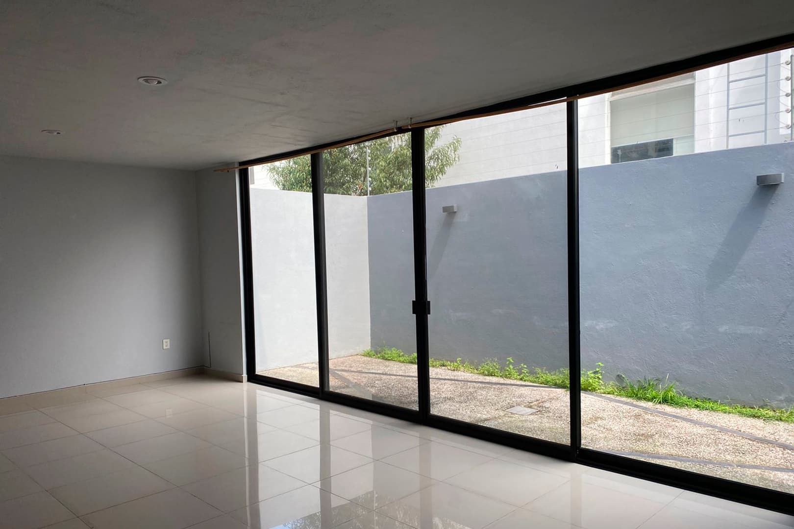 Casa en Venta en Fraccionamiento Solares Zona Real