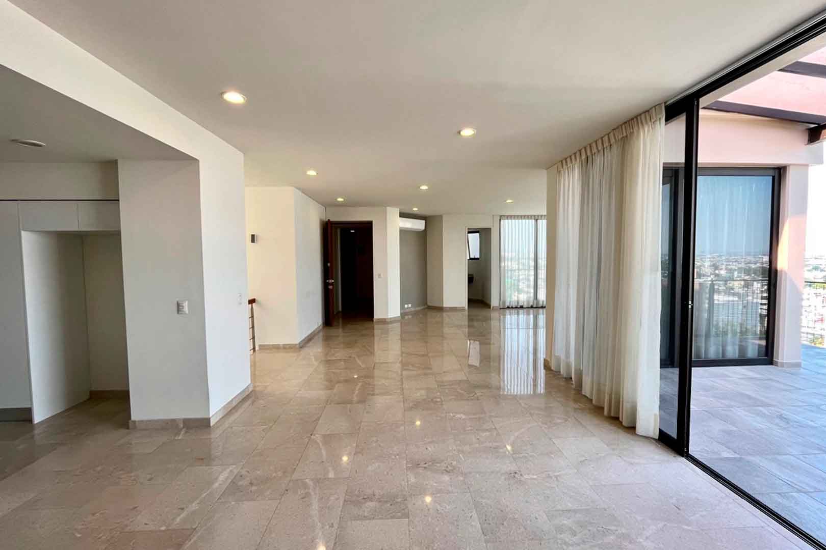 Departamento Lujo en Venta en Torre 2