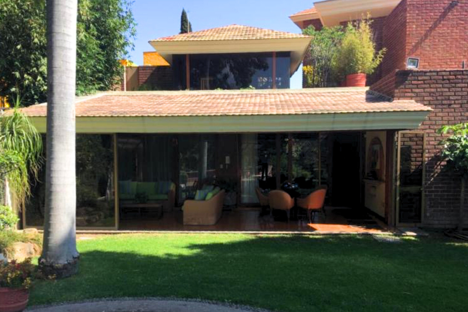 Casa Lomas del Valle 40 millones 