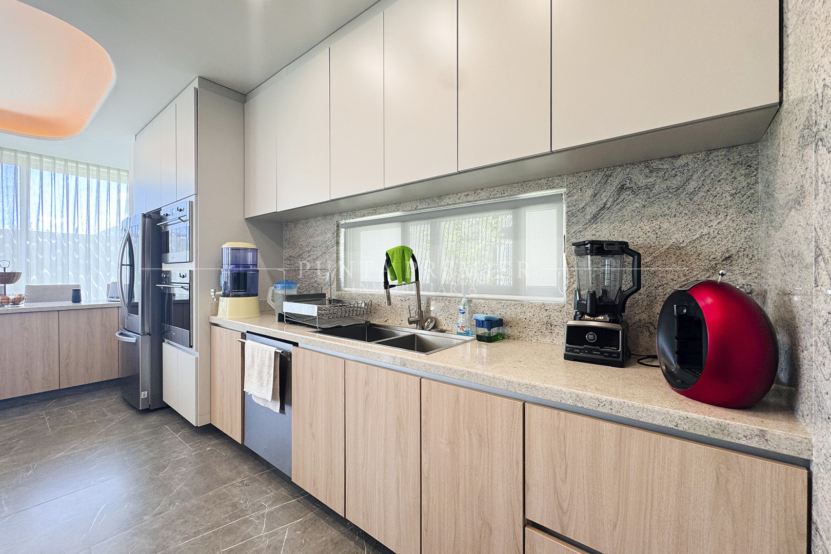 CASA EN VENTA ENTRELOMAS DE LUJO