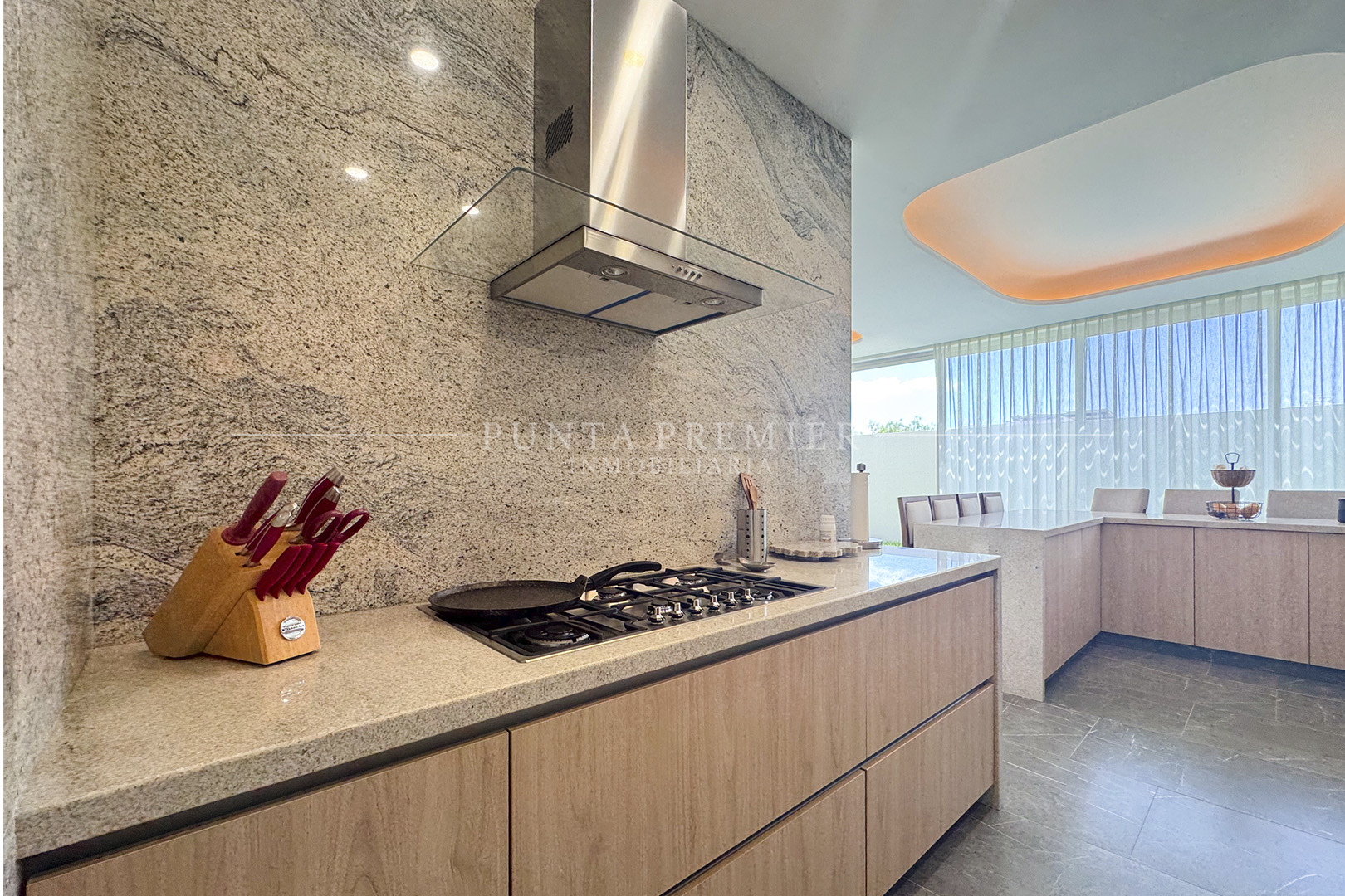 CASA EN VENTA ENTRELOMAS DE LUJO