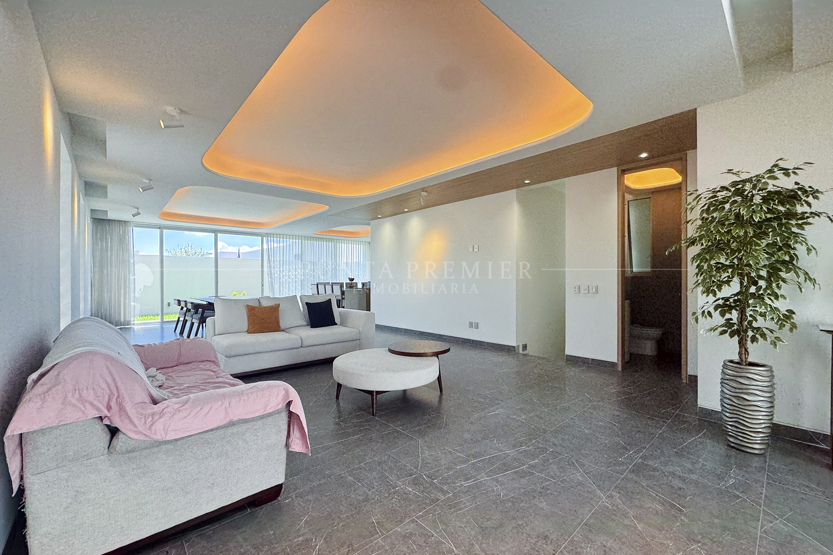 CASA EN VENTA ENTRELOMAS DE LUJO