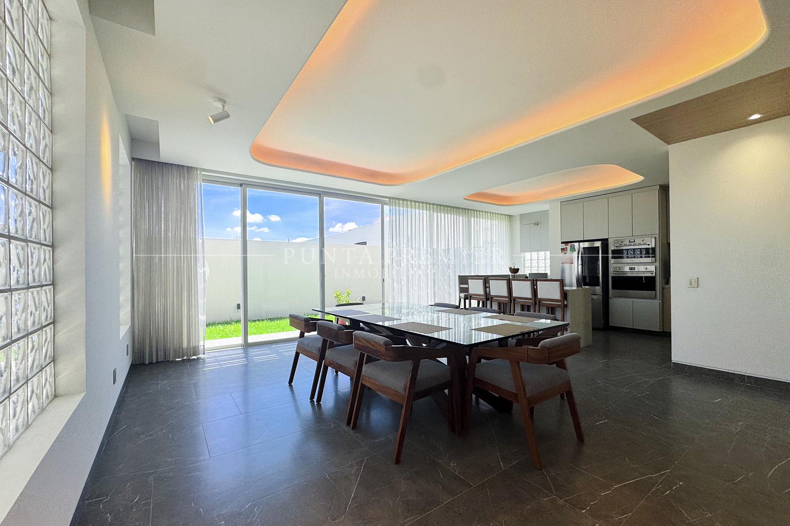 CASA EN VENTA ENTRELOMAS DE LUJO