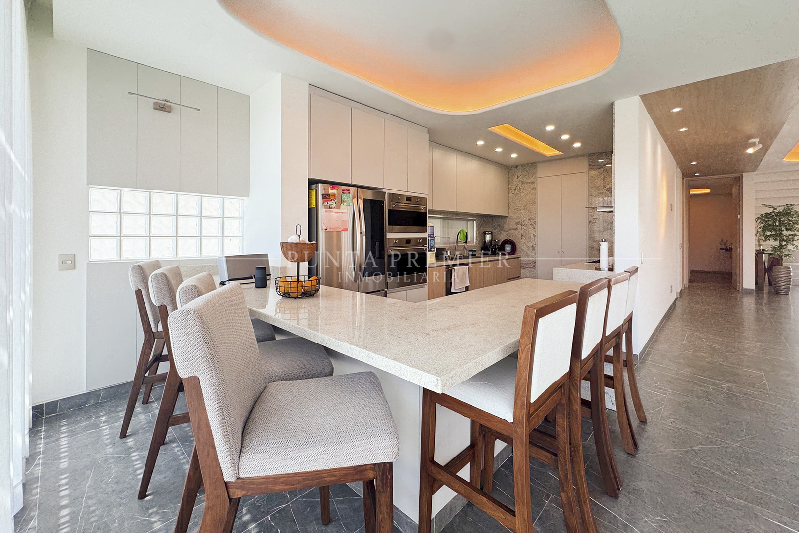 CASA EN VENTA ENTRELOMAS DE LUJO