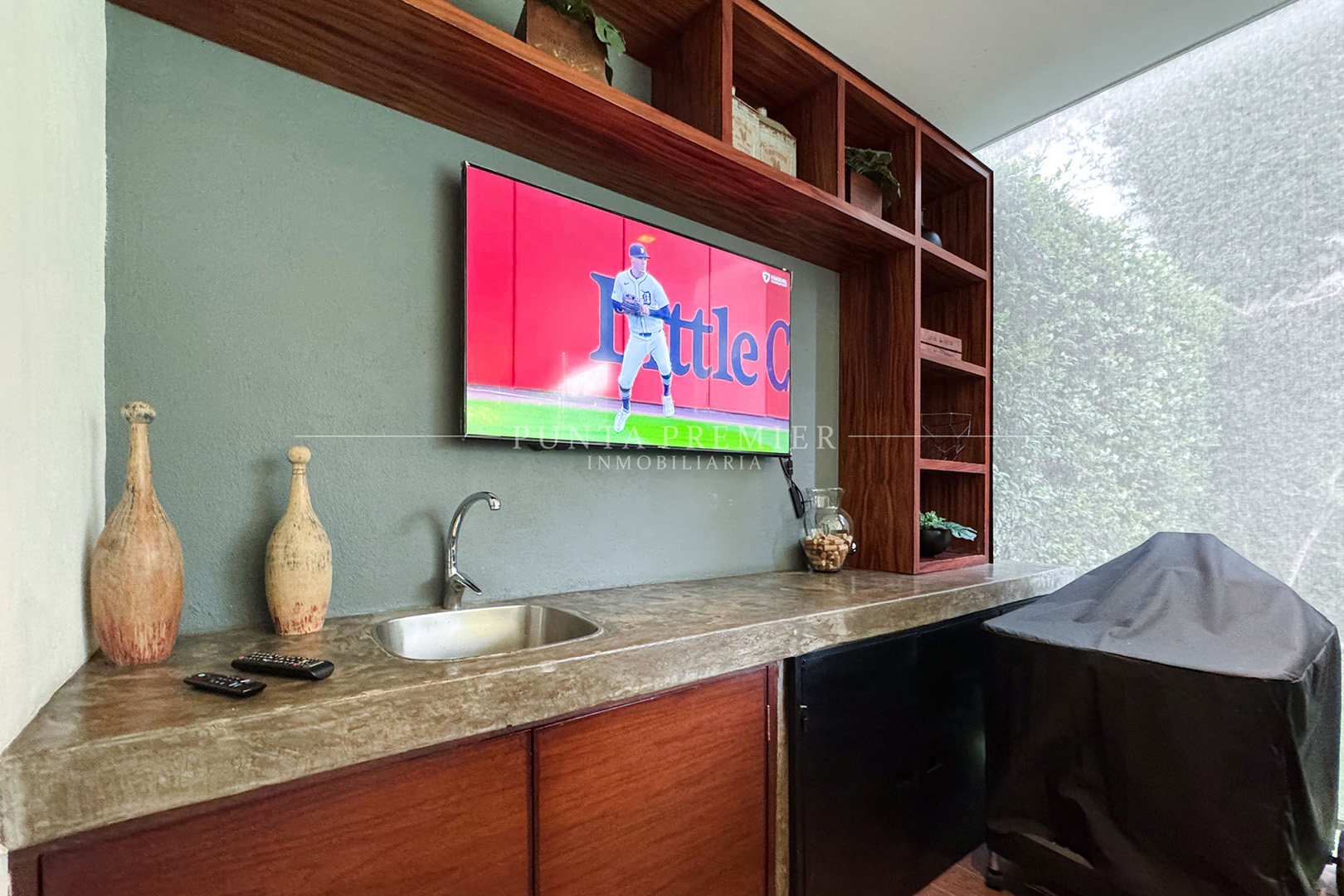 RESIDENCIA EN RENTA EN LOS FRAILES DE LUJO