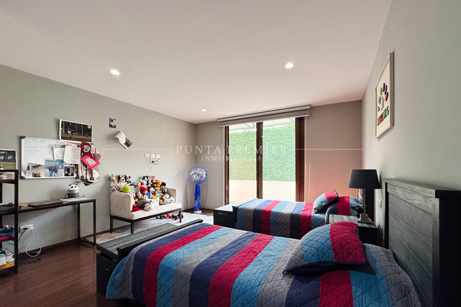 RESIDENCIA EN RENTA EN LOS FRAILES DE LUJO