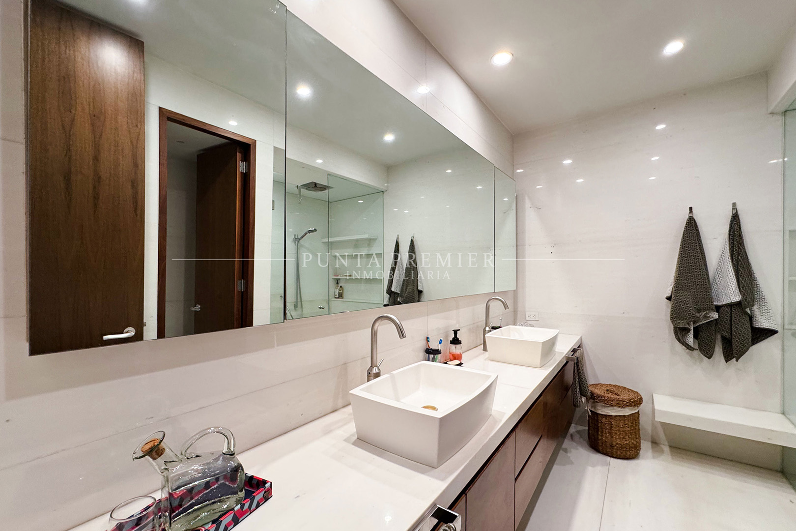 DEPARTAMENTO EN RENTA TORRE TIRRENO COUNTRY CLUB