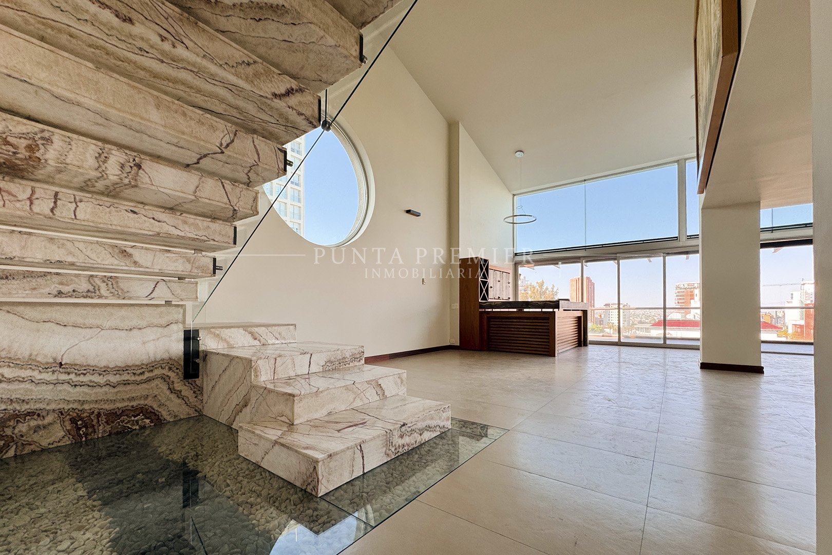 DEPARTAMENTO EN RENTA DE LUJO TORRE ZHEN COUNTRY CLUB