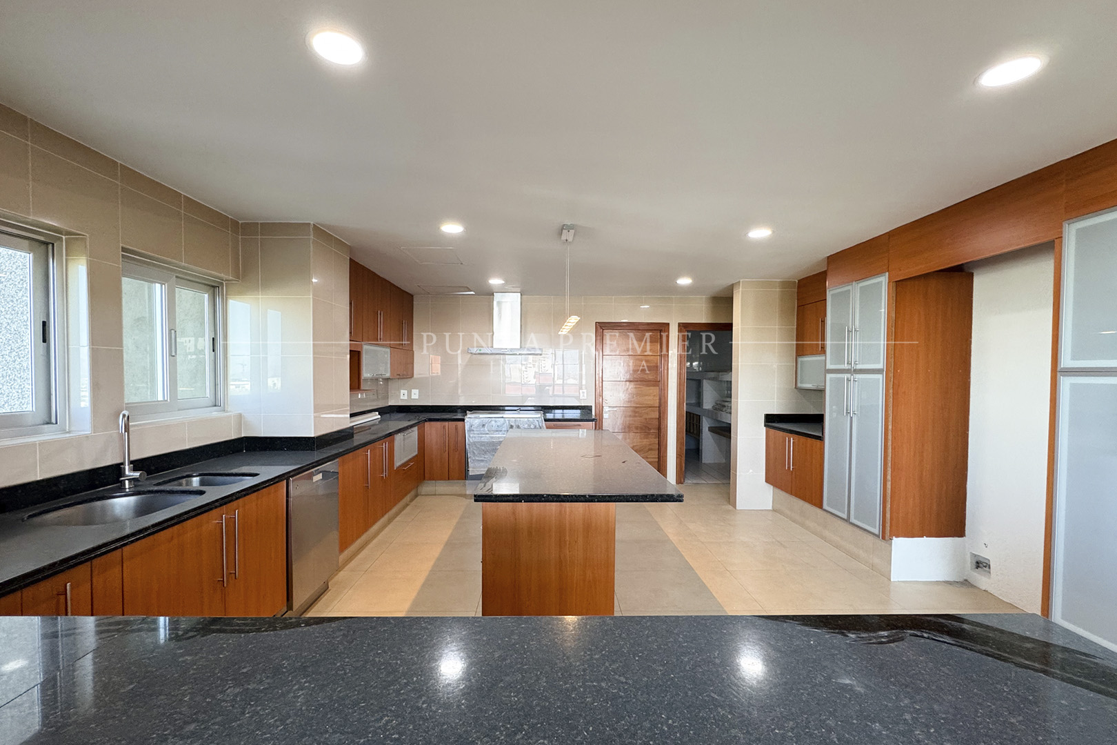 DEPARTAMENTO EN RENTA DE LUJO TORRE ZHEN COUNTRY CLUB