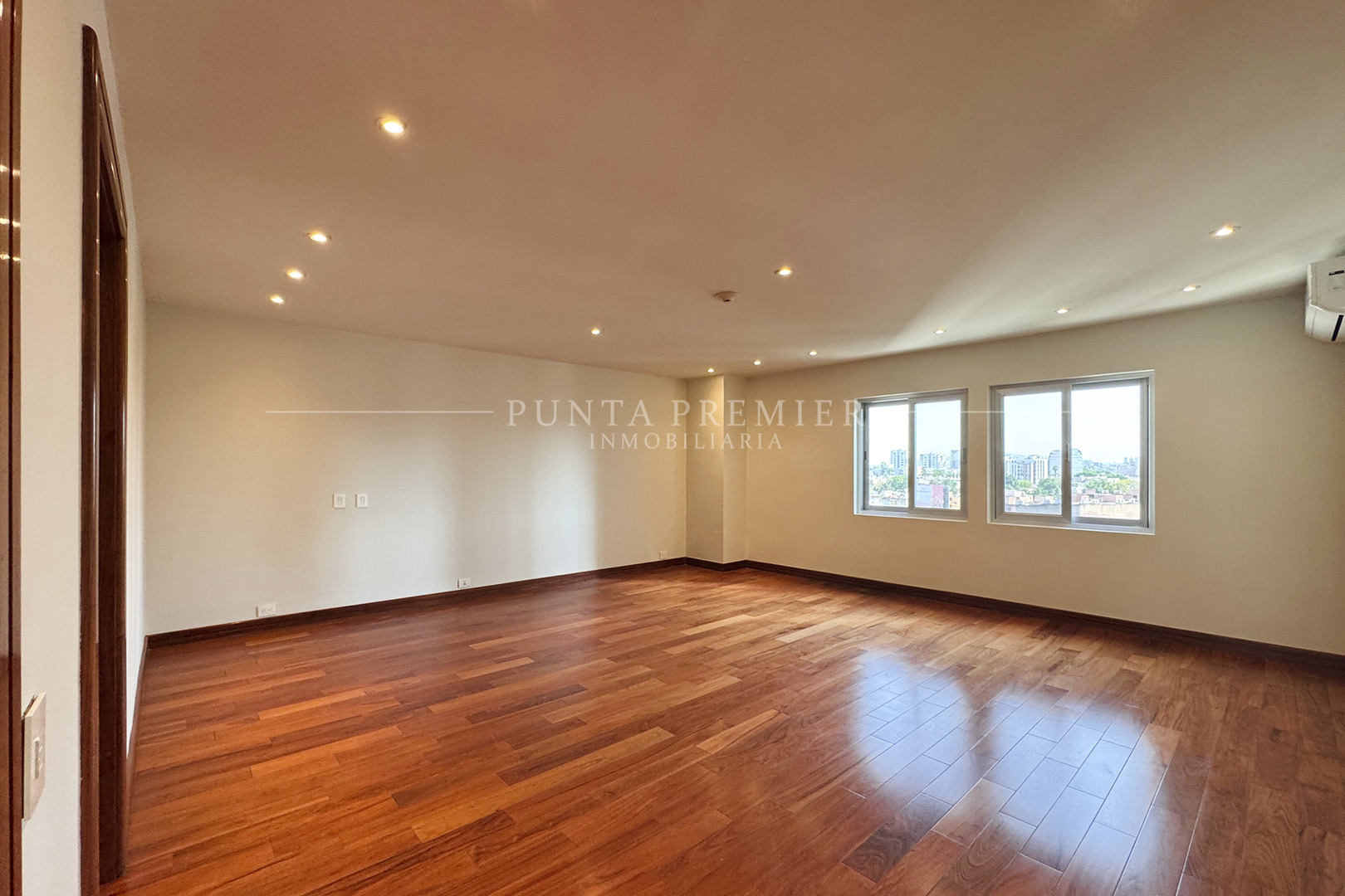 DEPARTAMENTO EN RENTA DE LUJO TORRE ZHEN COUNTRY CLUB